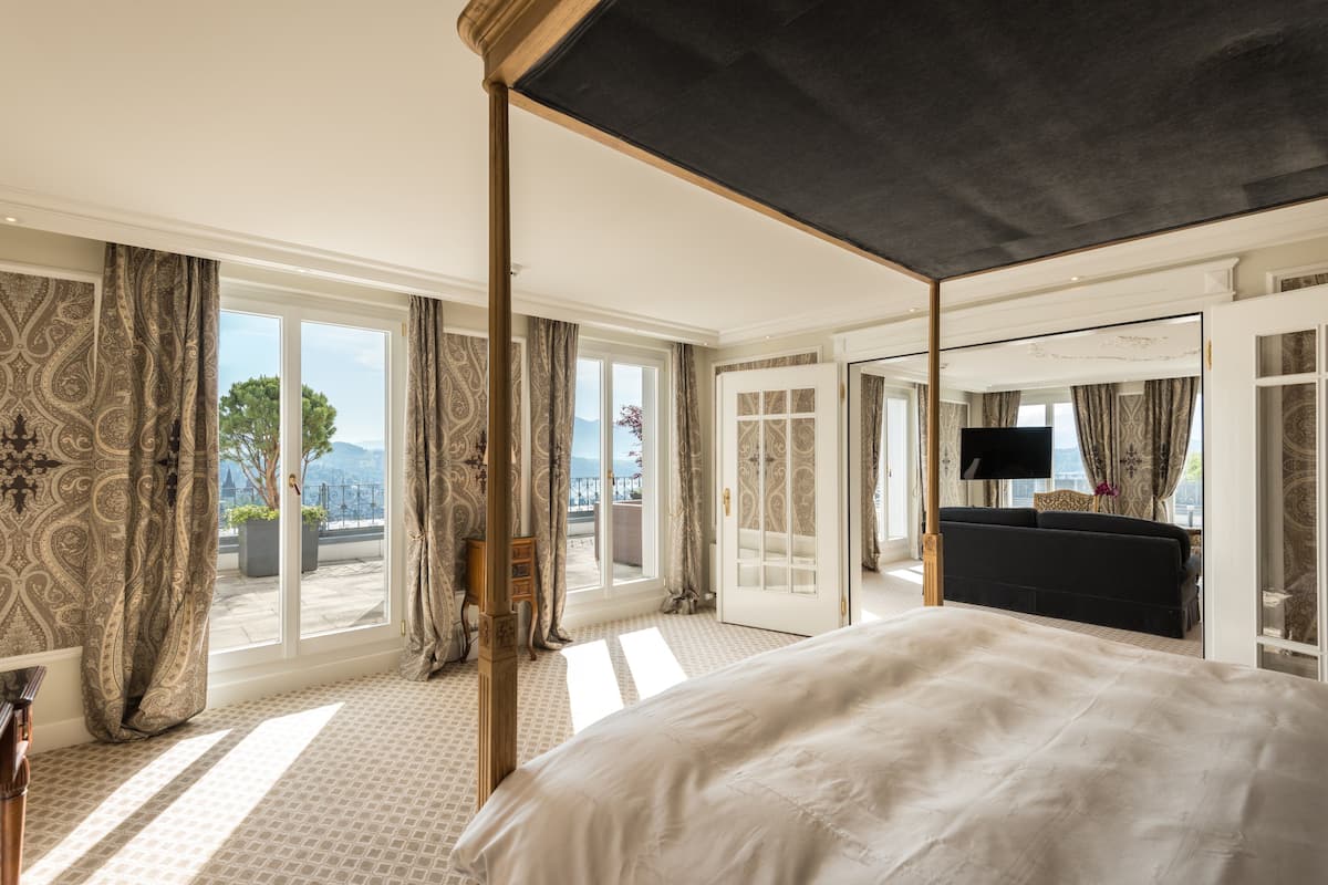 suite, terrace, lake view | free minibar, in-room safe, individually decorated