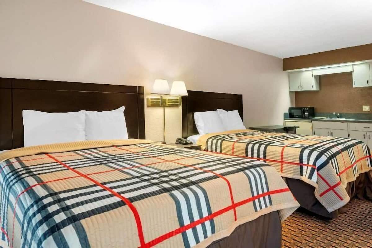 Desk, iron/ironing board, free WiFi, bed sheets