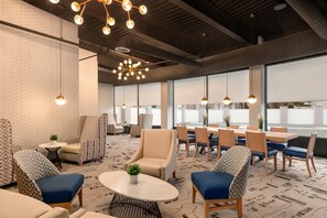 Exterior - Holiday Inn Philadelphia Arpt-Stadium Area by IHG (Philadelphia)