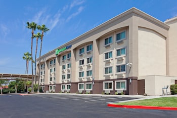 Holiday Inn Express Colton-Riverside North by IHG