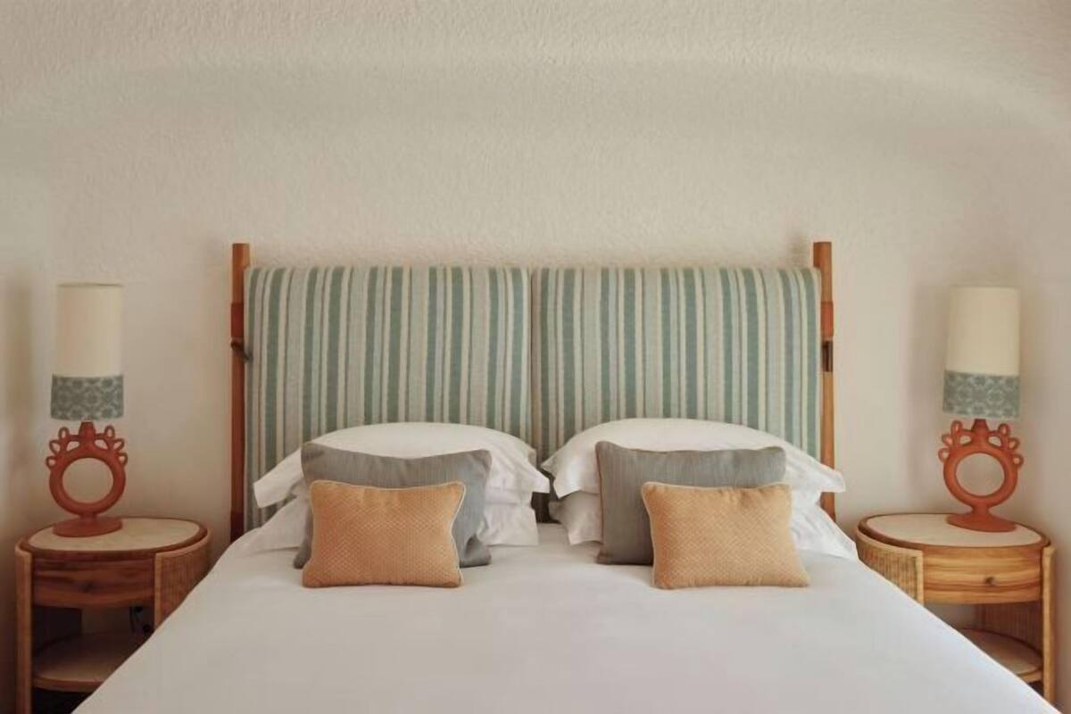 Daunenbettdecken, Minibar, Zimmersafe, Schreibtisch