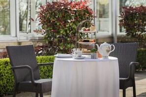 Frühstück, Mittagessen, Abendessen, britische Küche 