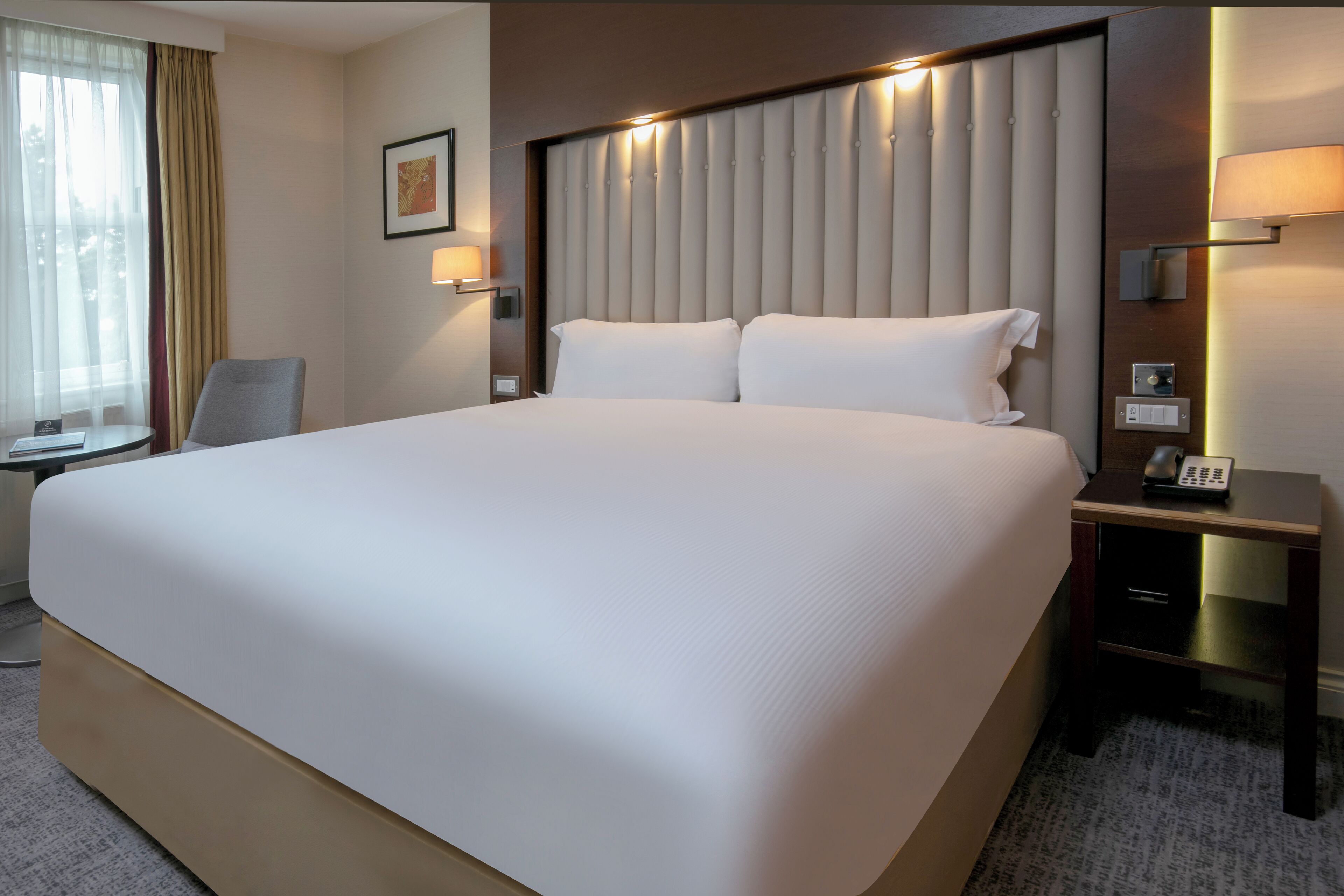 classic king room | 1 bedroom, in-room safe, desk, iron/ironing board