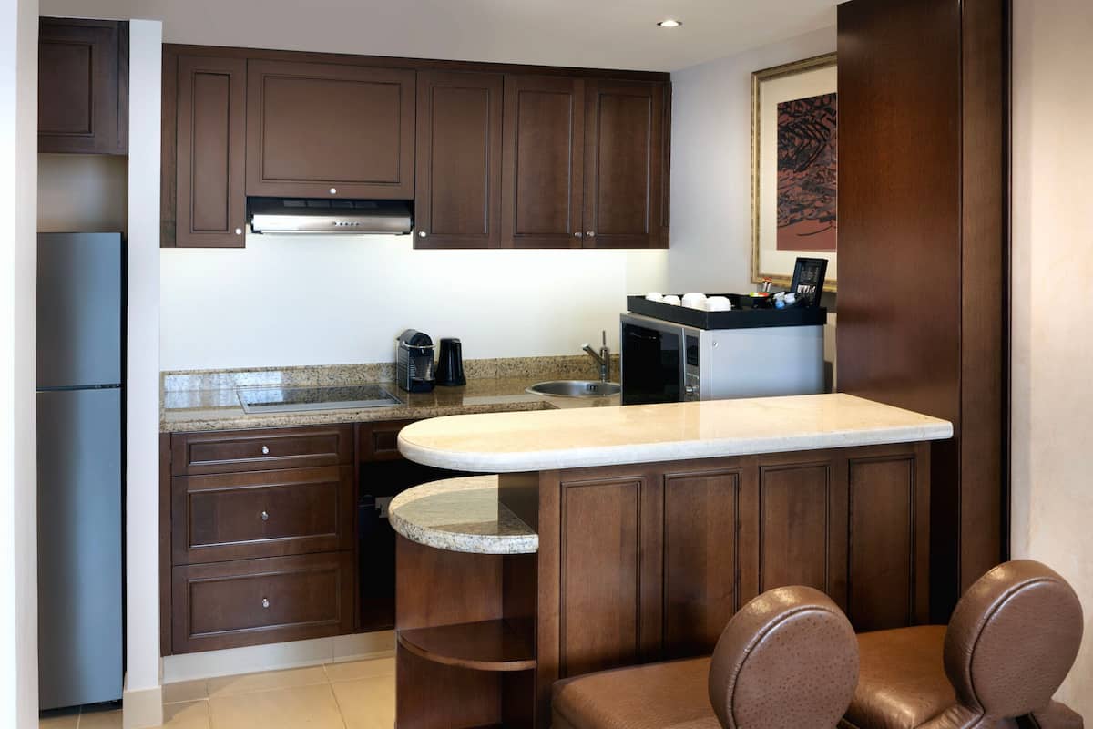 suite, 1 king bed | private kitchen | mini-fridge, coffee/tea maker, electric kettle, high chair