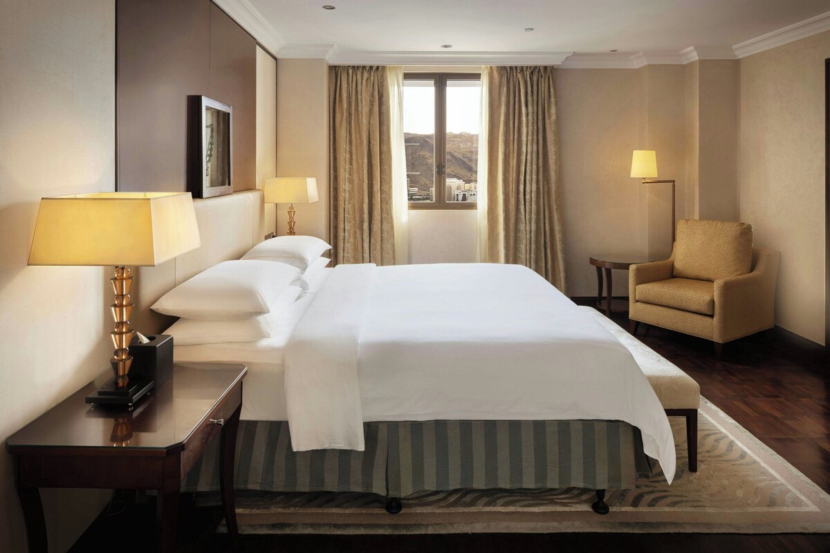 Diplomatic Suite Club, 1 King Bed | 1 dormitorio y ropa de cama de alta calidad
