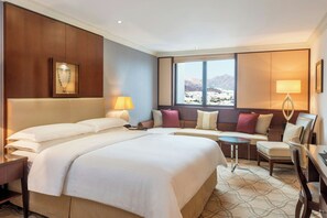 1 bedroom, premium bedding, pillowtop beds, minibar
