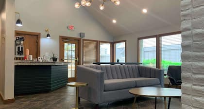 MainStay Suites Springfield South - Battlefield Rd