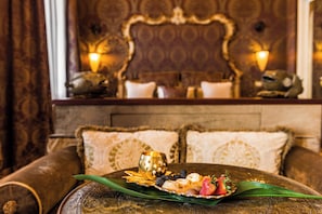 Exclusive Suite, Lagoon View (Damasco) | Egyptian cotton sheets, premium bedding, down comforters, pillowtop beds