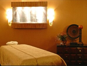 Sauna, aromatherapy, hot stone massages, deep-tissue massages