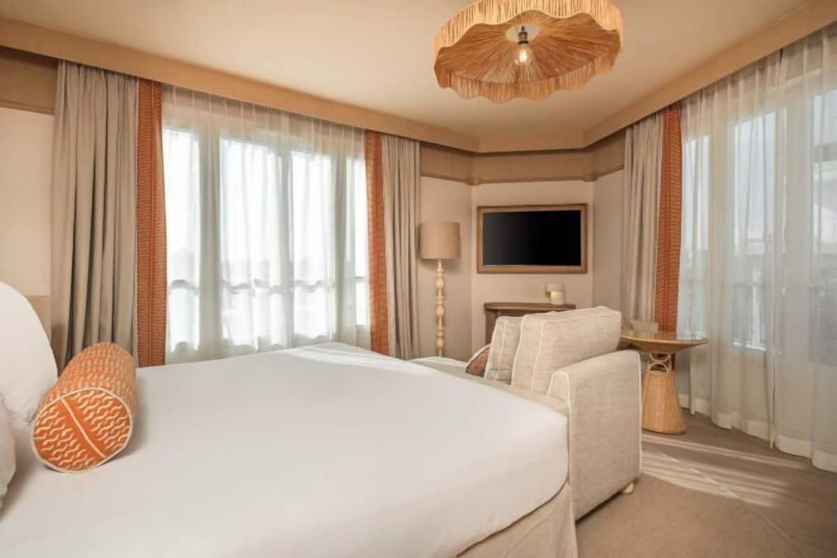 1 bedroom, premium bedding, in-room safe, individually decorated