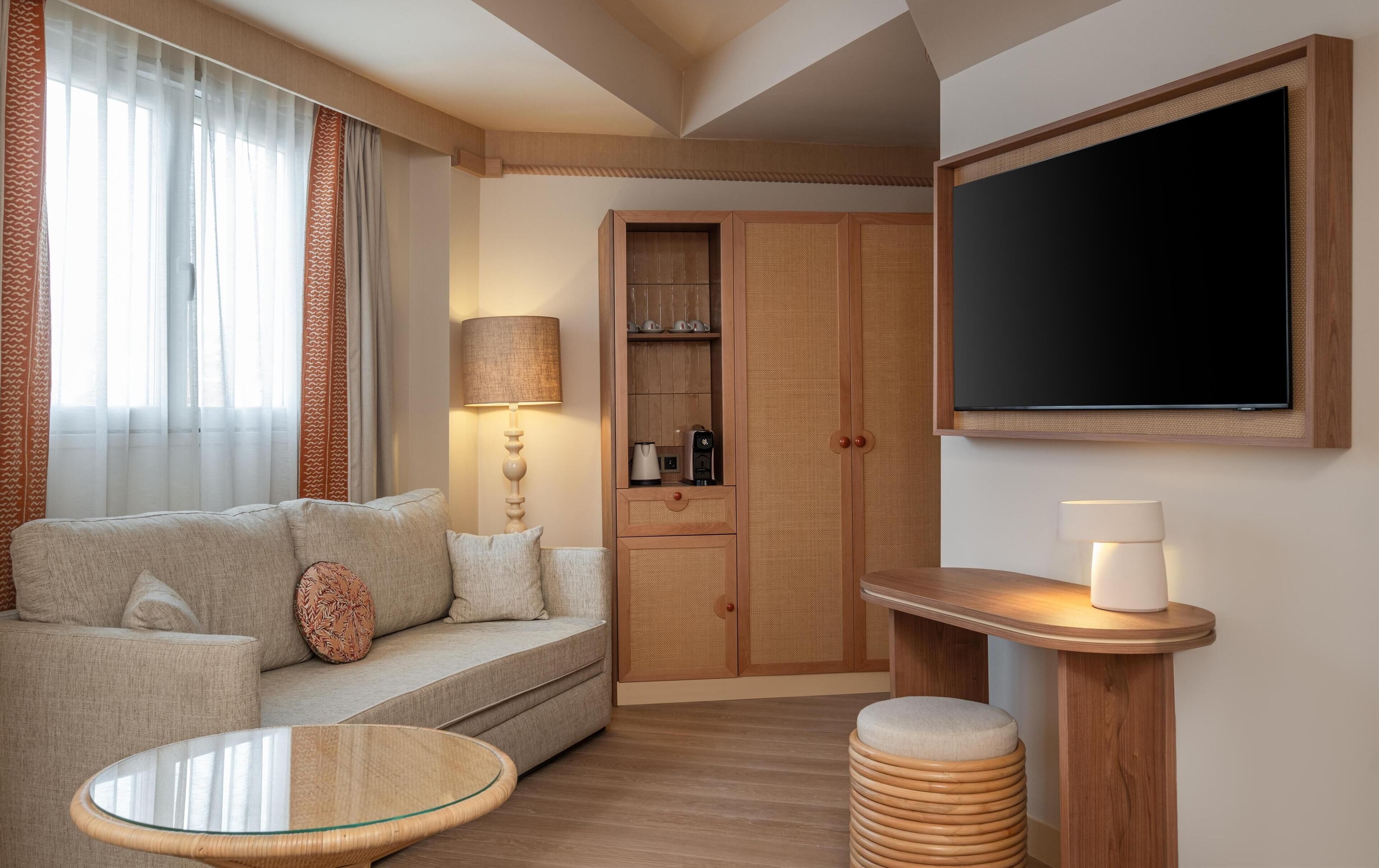 junior suite | 1 bedroom, premium bedding, in-room safe, individually decorated