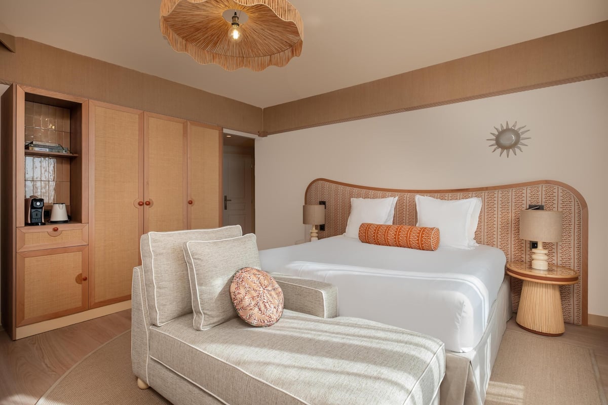 Suite | 1 bedroom, premium bedding, in-room safe, individually decorated