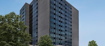 DoubleTree by Hilton Pointe Claire Montreal Airport West