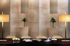 2 restaurants, breakfast, lunch, dinner served; international cuisine
