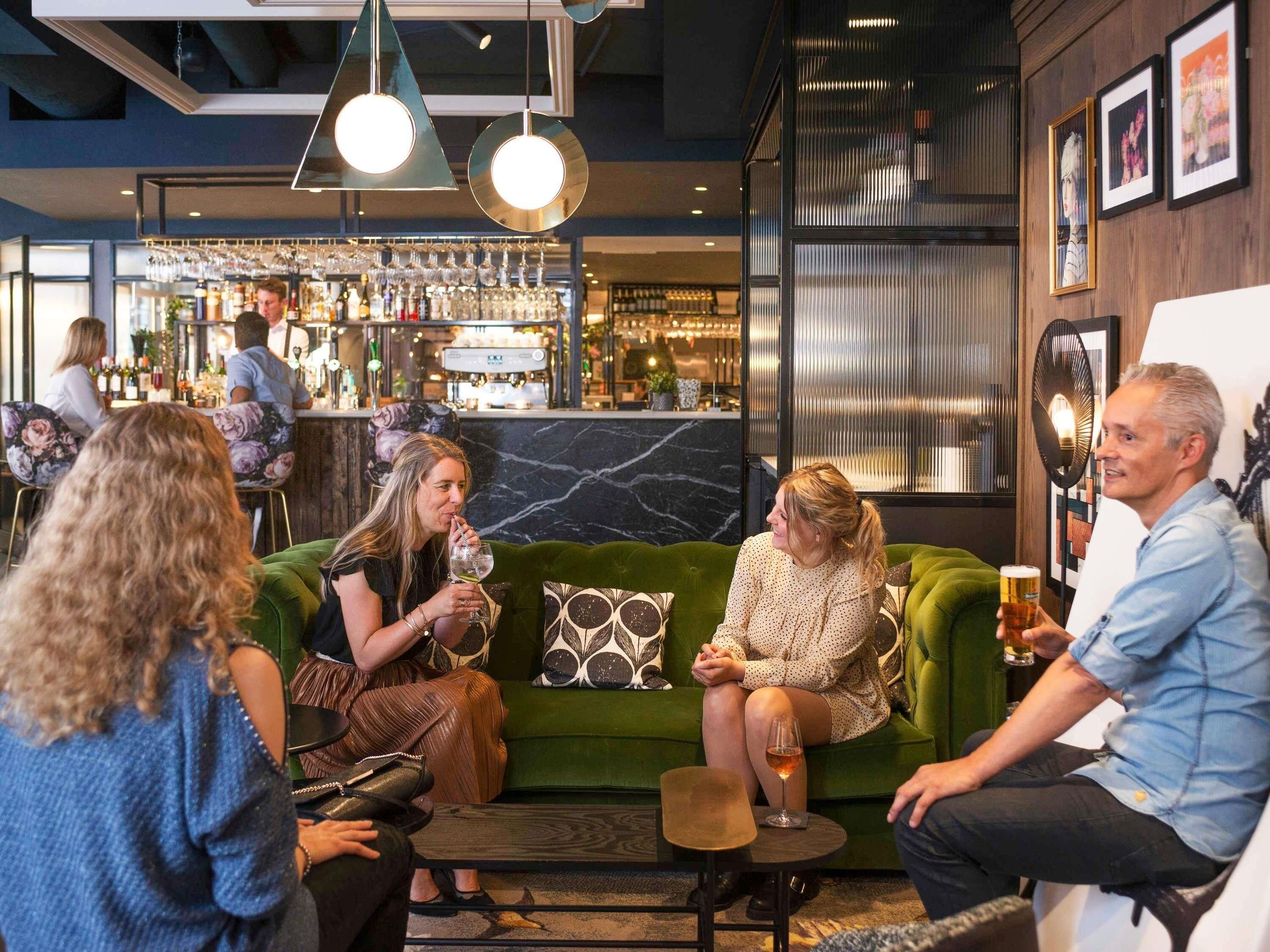 Bar (in der Unterkunft)