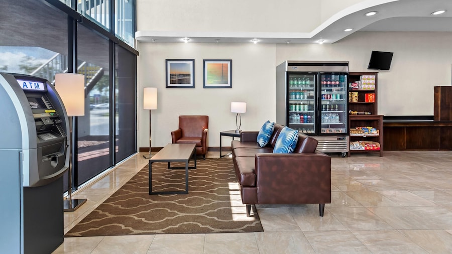 Quality Inn & Suites at Tropicana Field