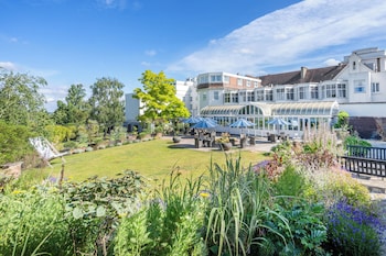 The Bromley Court Hotel