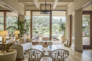 Lobby lounge - Sensei Lanai, A Four Seasons Resort (Lanai City)