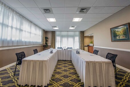 The Inn at Apple Valley, Ascend Hotel Collection - Image 35