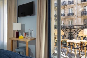 Classic Double Room | View from property - Hôtel La Folie des Prés - Saint-Germain-des-Prés (Paris)