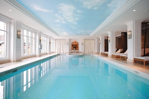 Indoor pool, pool loungers