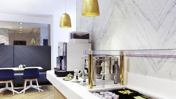 Daily continental breakfast (CHF 17.50 per person)