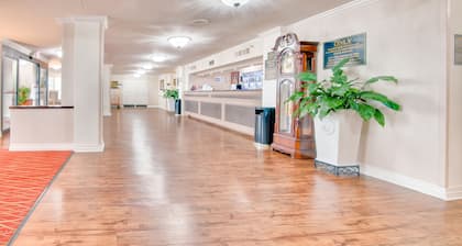 Ramada by Wyndham Metairie New Orleans Airport