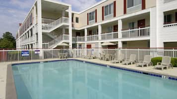 Seasonal outdoor pool
