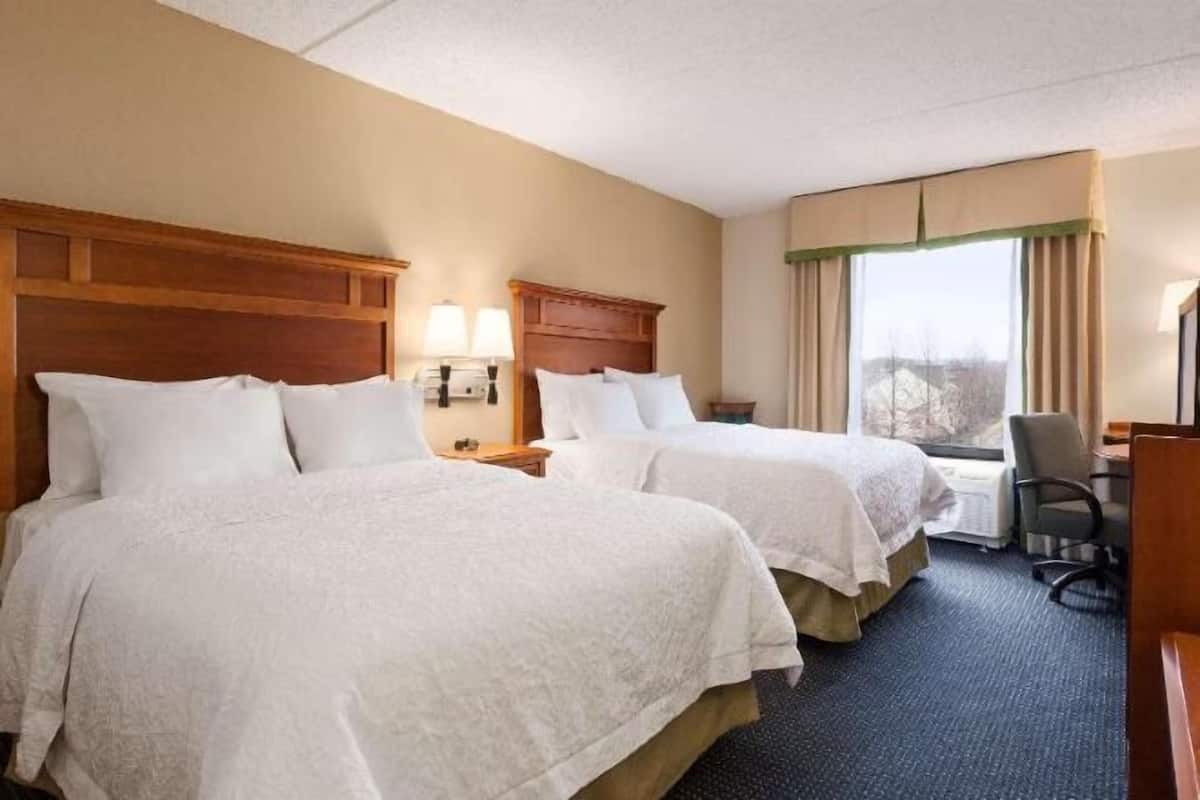 Free WiFi, bed sheets, alarm clocks