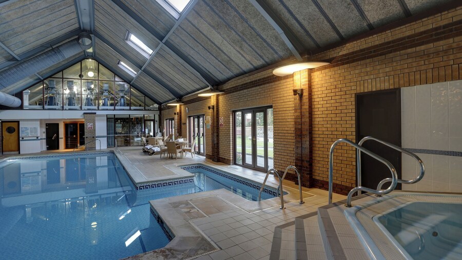 Knights Hill Hotel & Spa