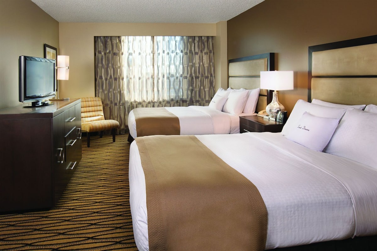 1 bedroom, premium bedding, in-room safe, blackout curtains