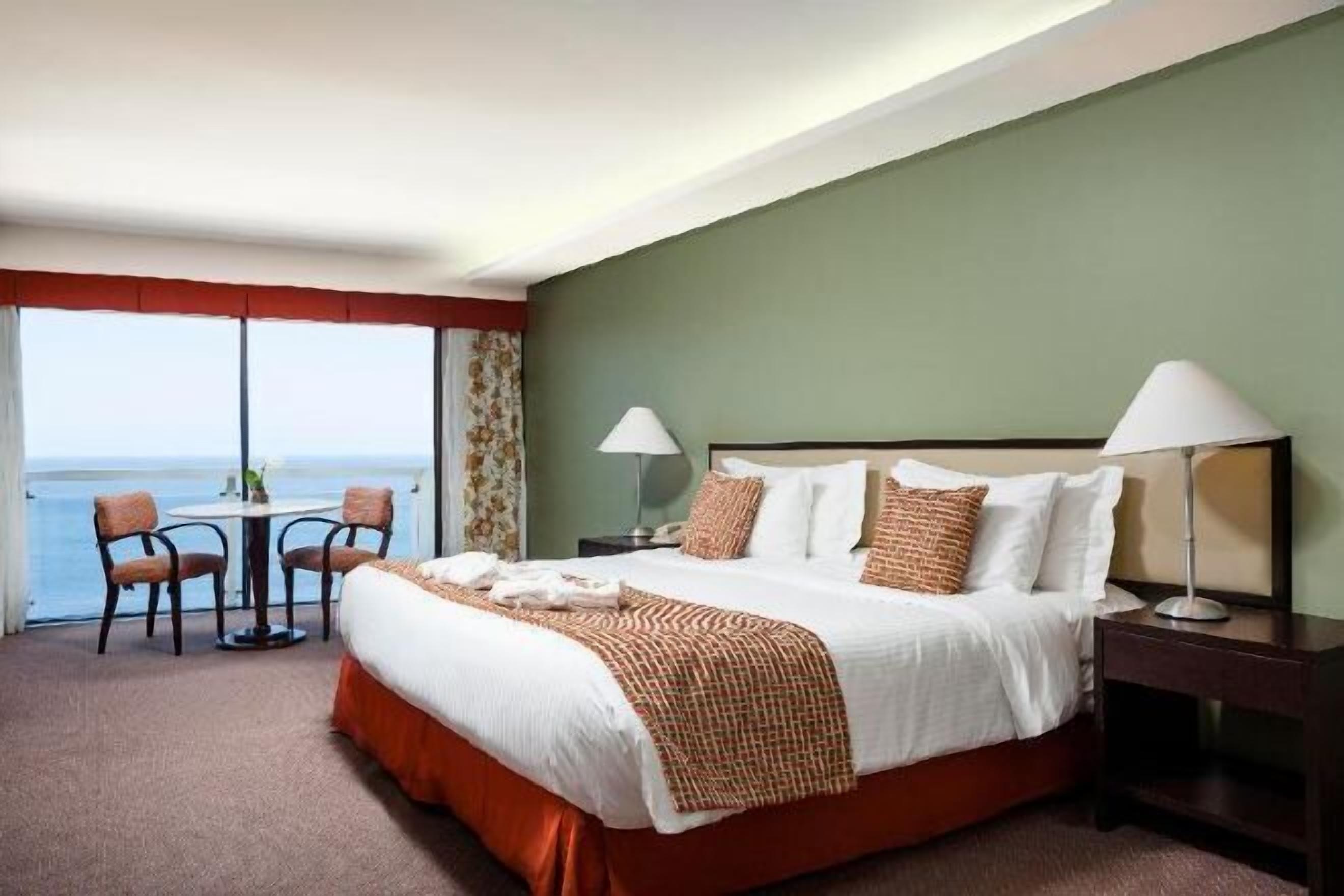 Minibar, in-room safe, desk, blackout drapes
