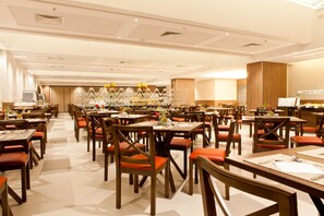 Free daily buffet breakfast - Rio Othon Palace (Rio de Janeiro)