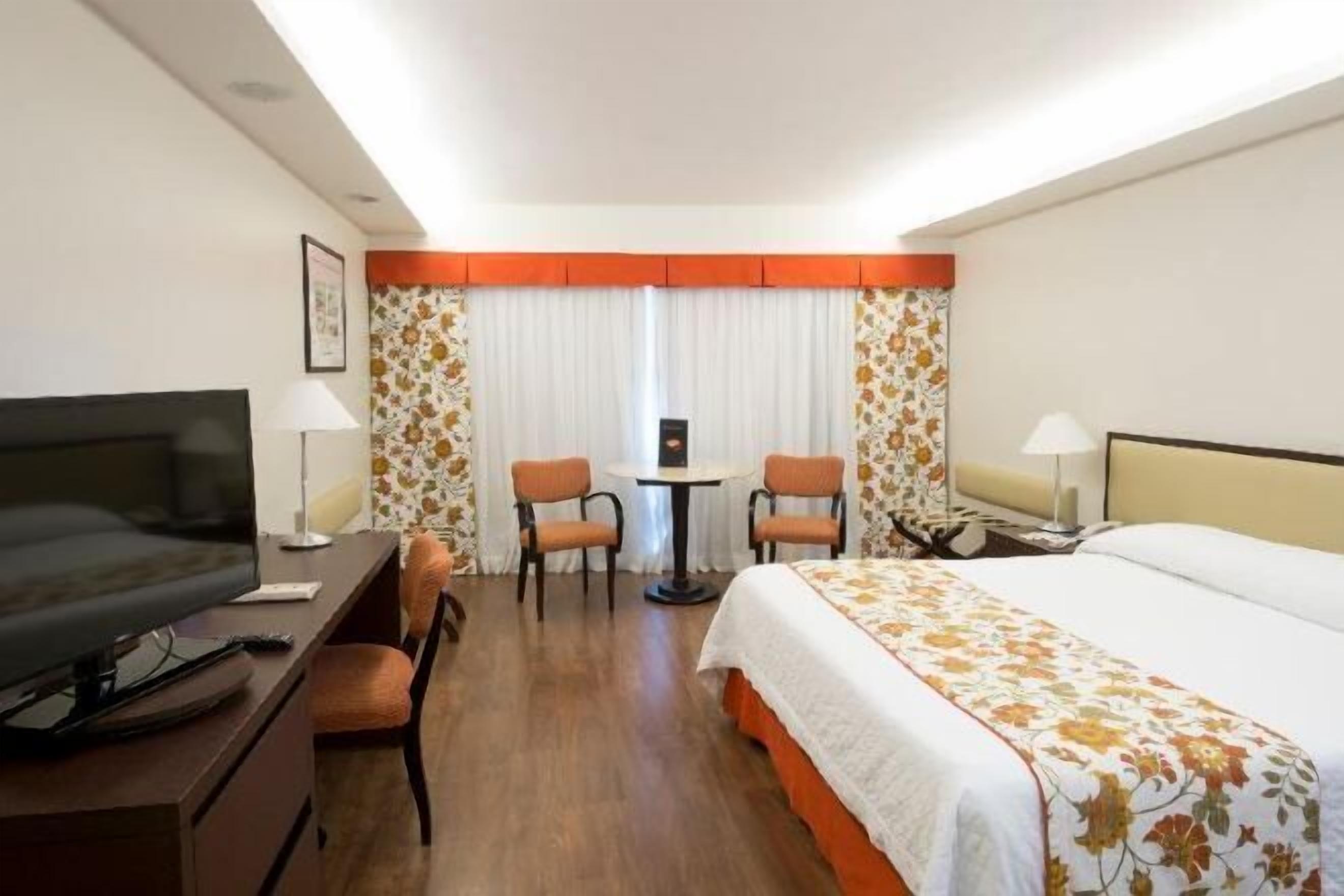 Minibar, in-room safe, desk, blackout drapes