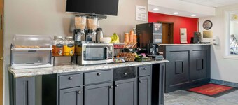 Econo Lodge Traverse City