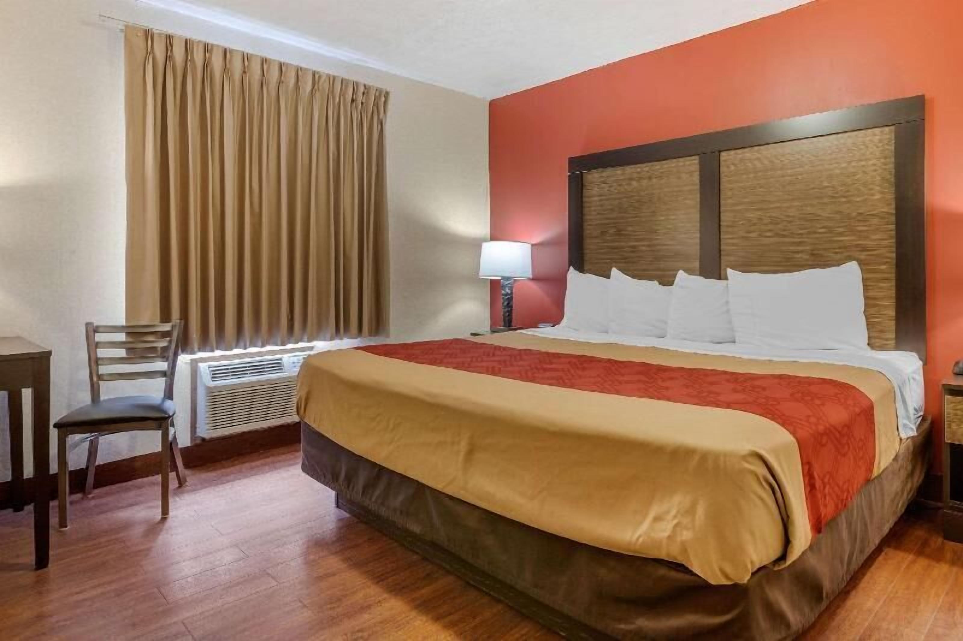 Ropa de cama de alta calidad, escritorio, wifi gratis y ropa de cama 