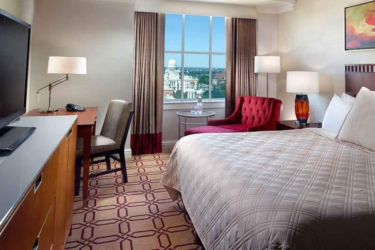 Premium bedding, down comforters, in-room safe, desk