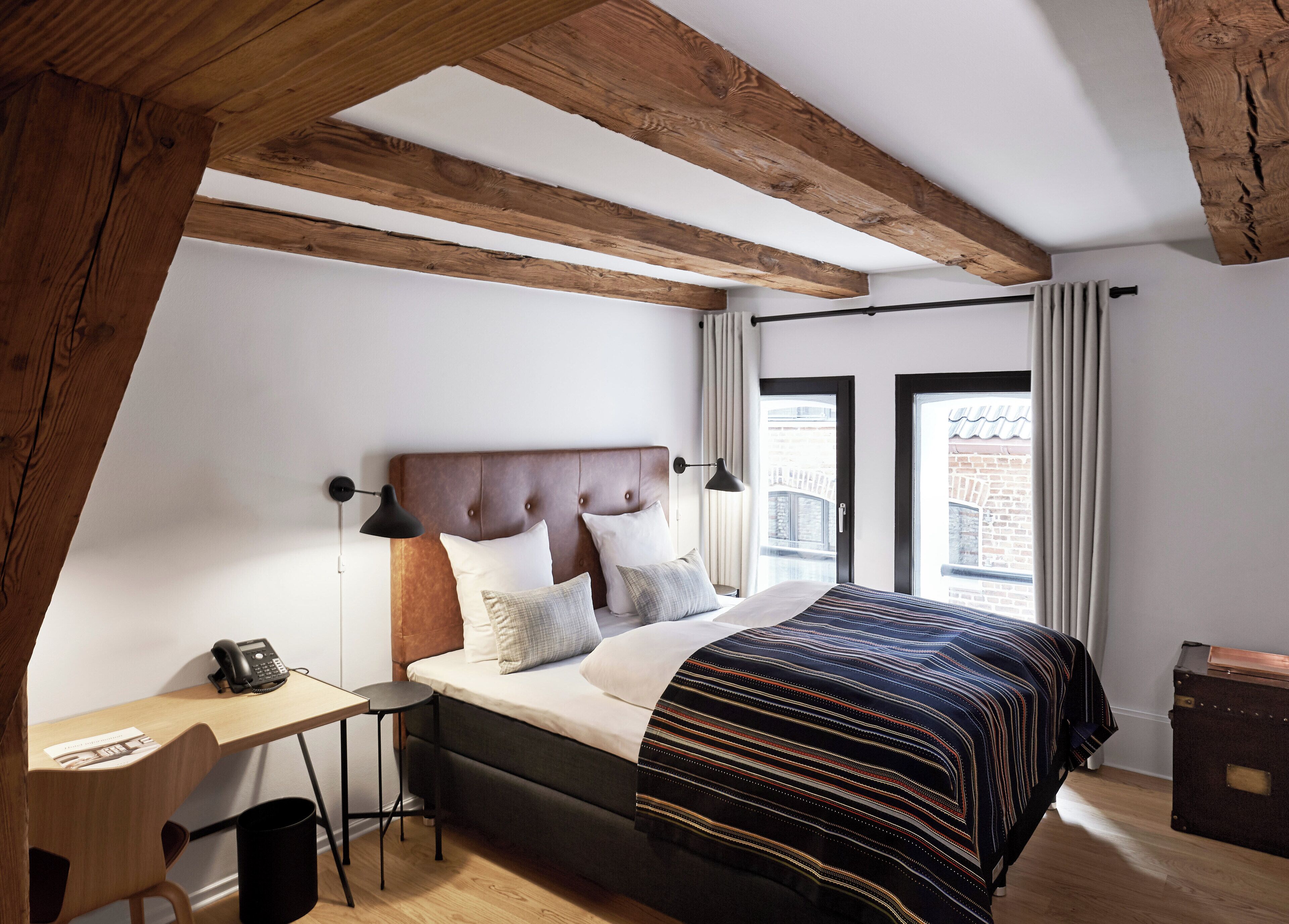 Premium bedding, minibar, in-room safe, desk