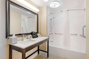 Standard Room, 1 King Bed, Accessible, Bathtub | Bathroom - Best Western Lexington Inn (Lexington)