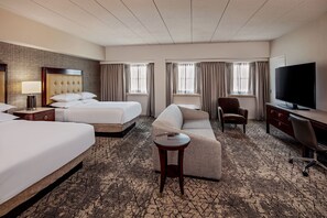Junior Suite, 1 Double Bed, Executive Level | Premium bedding, in-room safe, desk, laptop workspace