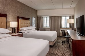 Premium bedding, in-room safe, desk, laptop workspace - Sheraton Boston Needham Hotel (Needham)