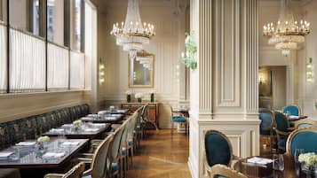 Breakfast, lunch and dinner served