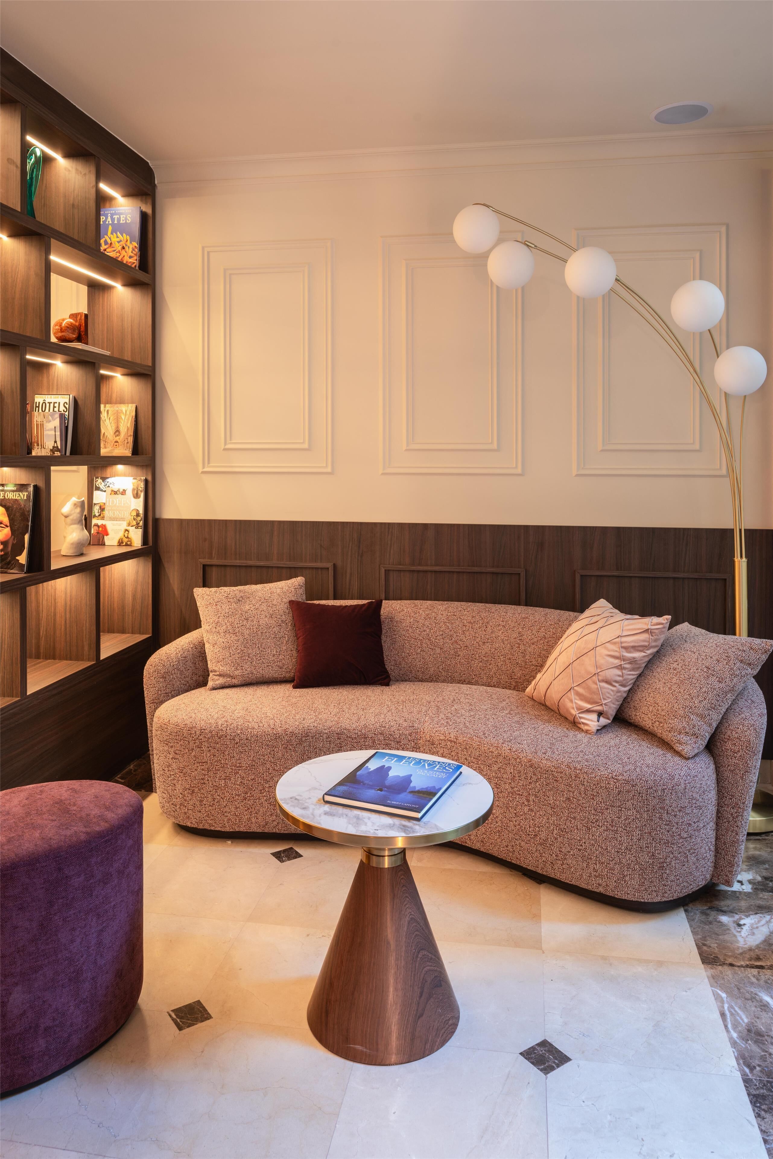 チェックイン / チェックアウト キオスク