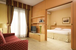 Superior Double Room Single Use | Down comforters, minibar, in-room safe, free WiFi