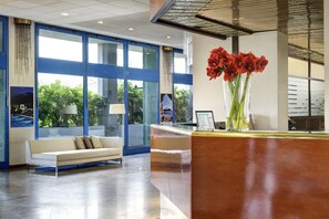 Check-in/check-out kiosk
