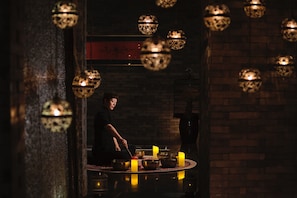 Couples treatment room(s), sauna, hot tub, steam room, body treatments