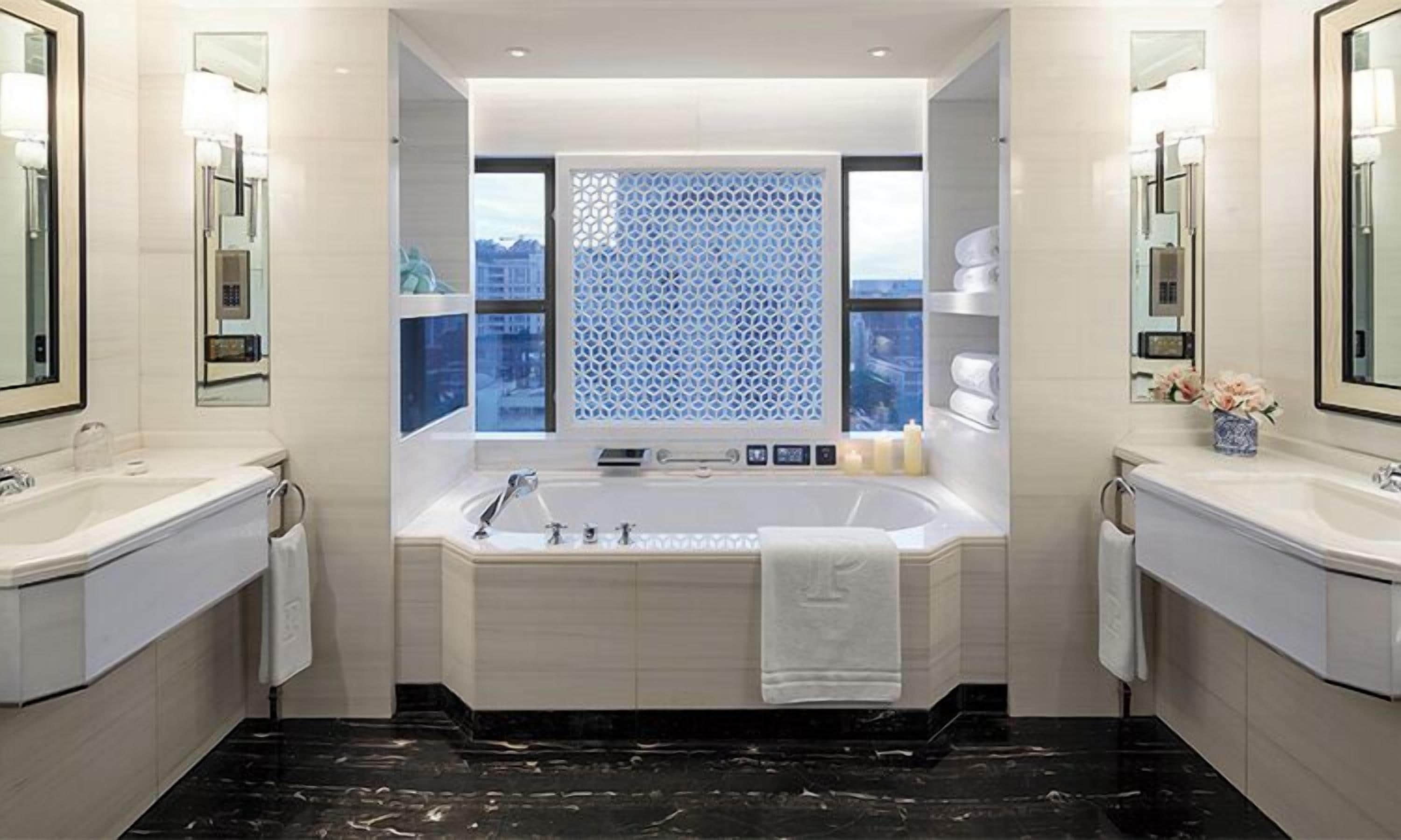 combined shower/bathtub, free toiletries, hair dryer, bathrobes