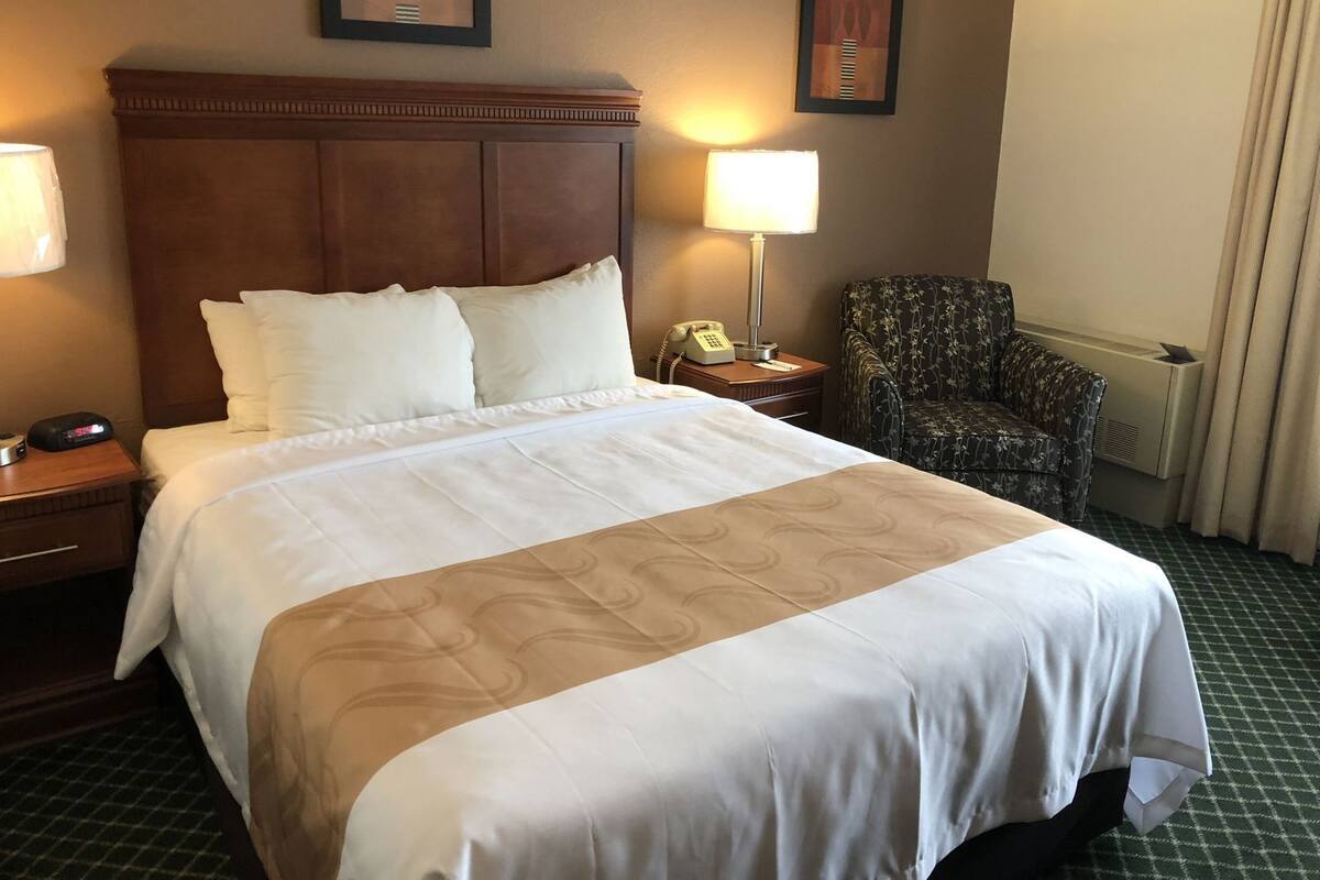 Premium bedding, pillow-top beds, in-room safe, desk