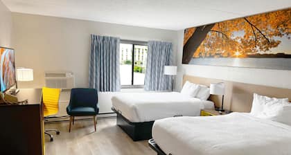 Days Inn by Wyndham Mason City