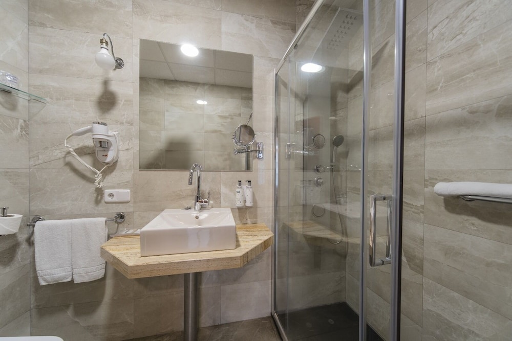 Hotel Infanta Isabel by null
